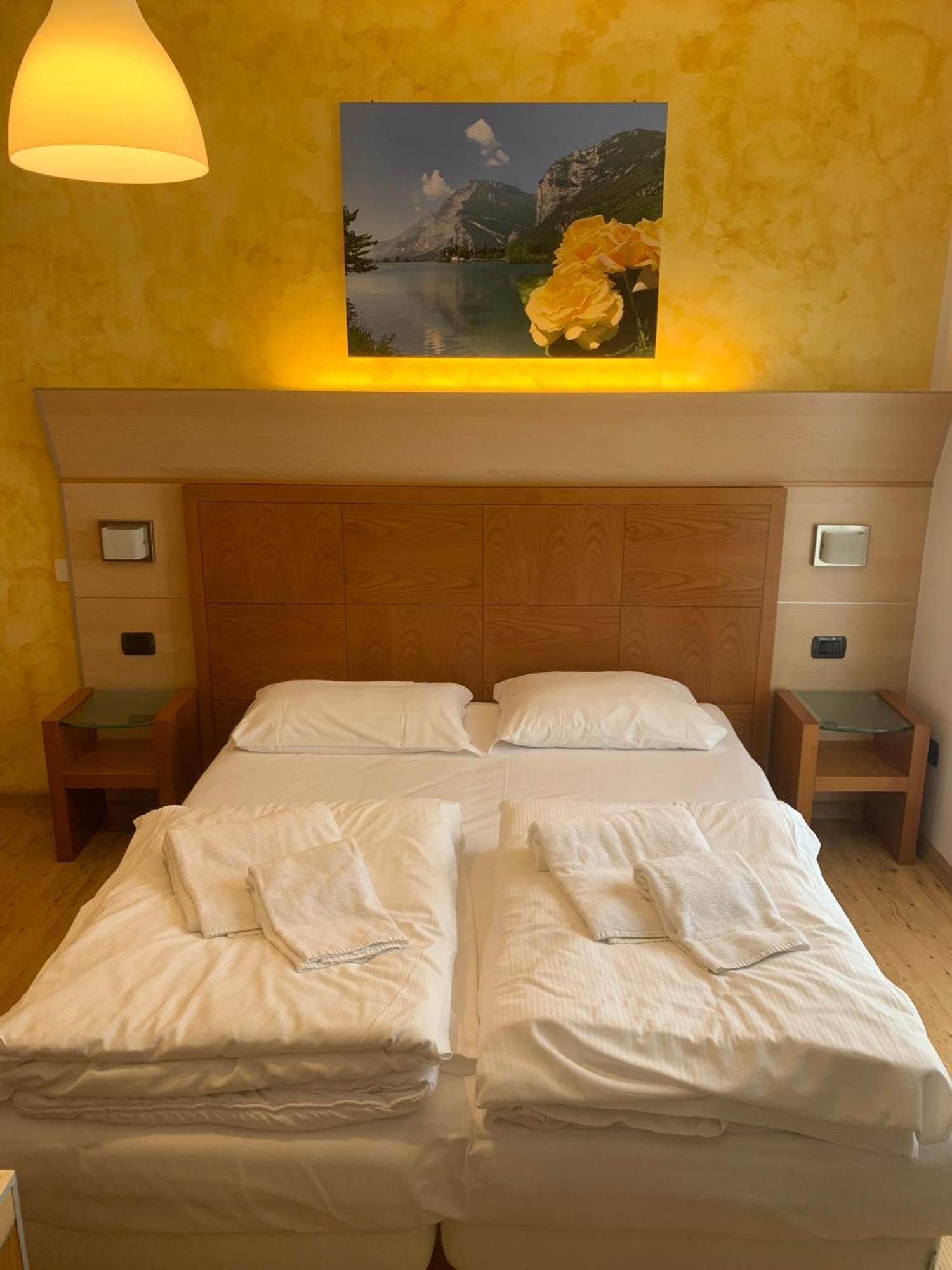 Hotel Garni Delle Rose Ceniga Εξωτερικό φωτογραφία