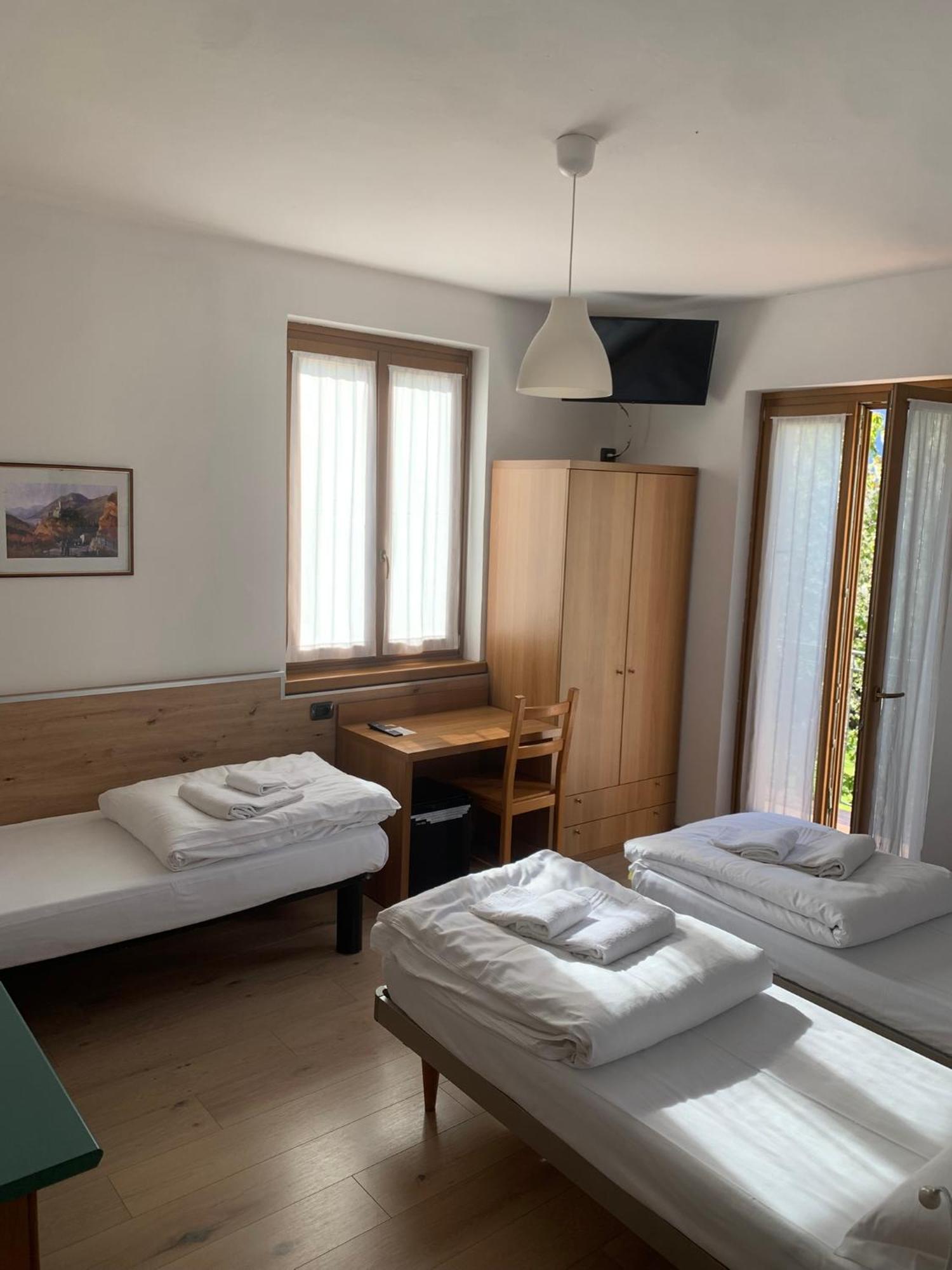 Hotel Garni Delle Rose Ceniga Εξωτερικό φωτογραφία